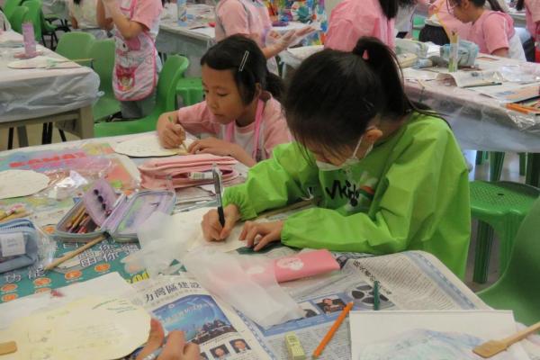 二年級《漆扇藝術》